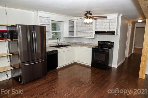 5084 Circle Dr, Conover, NC 28613 photo 9