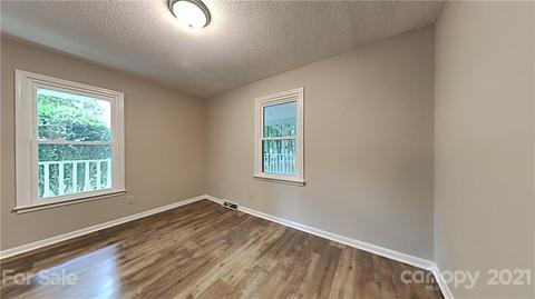 1606 Willowbrook Dr, Fort Mill, SC 29708 photo 2