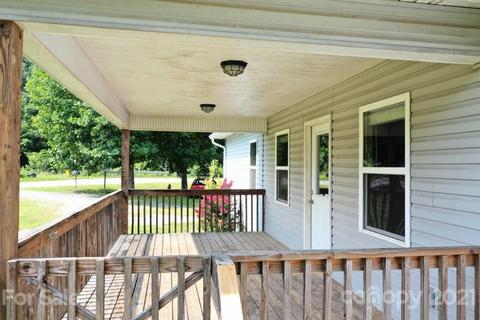 10 Parris Branch Rd, Sylva, NC 28779 photo 4