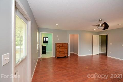 10 Parris Branch Rd, Sylva, NC 28779 photo 7