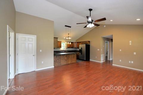 10 Parris Branch Rd, Sylva, NC 28779 photo 11