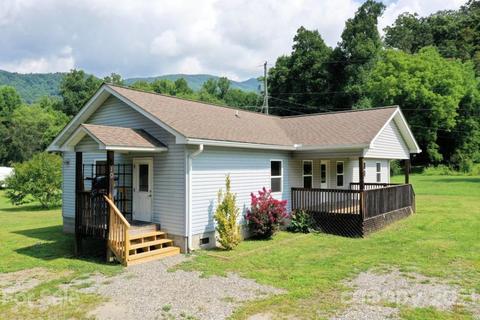 10 Parris Branch Rd, Sylva, NC 28779 photo 2