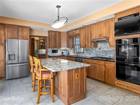 5 Walnut Ln, Fletcher, NC 28732 photo 11