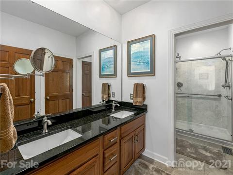 5 Walnut Ln, Fletcher, NC 28732 photo 9