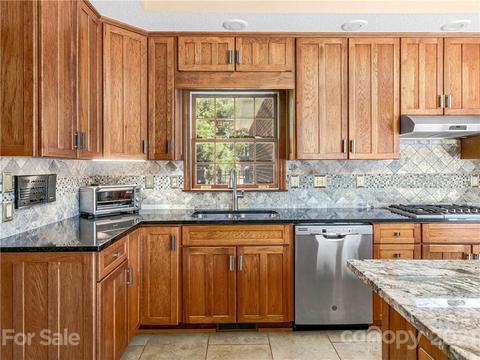5 Walnut Ln, Fletcher, NC 28732 photo 12