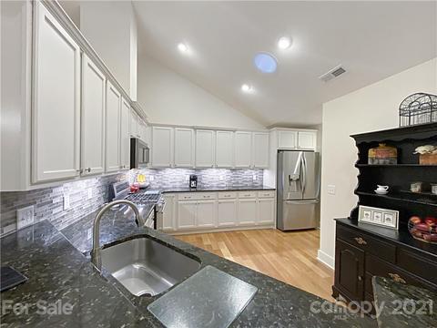 41 Braeburn Way, Flat Rock, NC 28731 photo 11