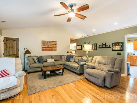 45 Kelly Fields Dr, Alexander, NC 28701 photo 9