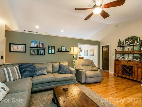 45 Kelly Fields Dr, Alexander, NC 28701 photo 7
