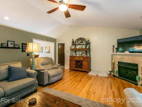 45 Kelly Fields Dr, Alexander, NC 28701 photo 6