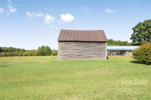 141 Allen Rd, Harmony, NC 28634 photo 19