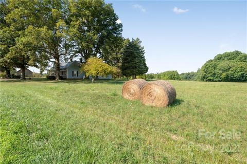 141 Allen Rd, Harmony, NC 28634 photo 11