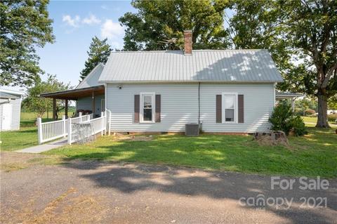 141 Allen Rd, Harmony, NC 28634 photo 7
