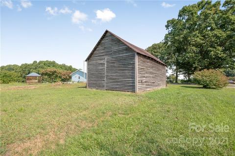 141 Allen Rd, Harmony, NC 28634 photo 17