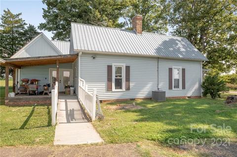 141 Allen Rd, Harmony, NC 28634 photo 6