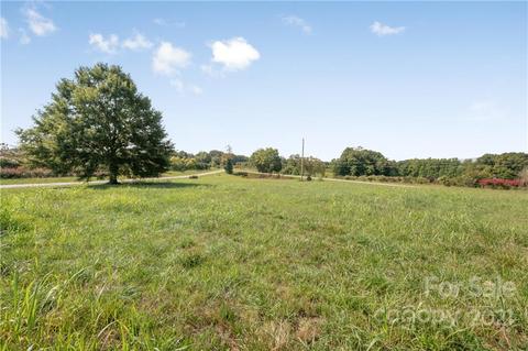 141 Allen Rd, Harmony, NC 28634 photo 16