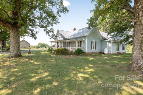 141 Allen Rd, Harmony, NC 28634 photo 3