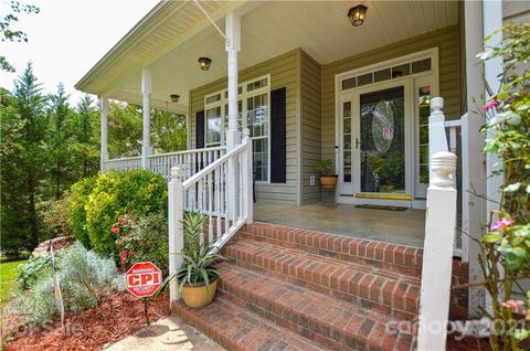 104 Edison Ct, Stanley, NC 28164 photo 6