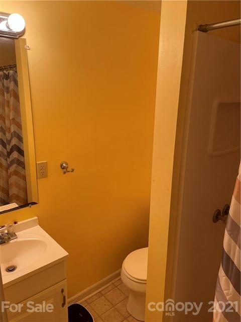 211 E Boyd St, Maiden, NC 28650 photo 7