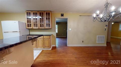176 Waycaster Rd, Marion, NC 28752 photo 10