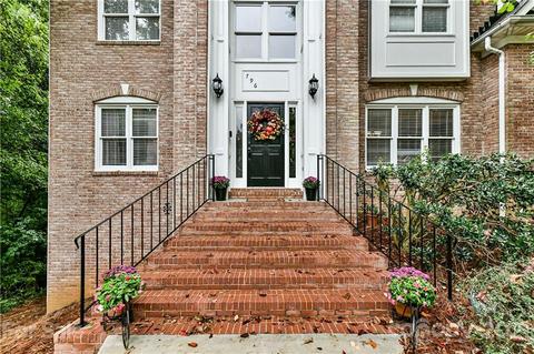 796 Portpatrick Pl, Fort Mill, SC 29708 photo 2