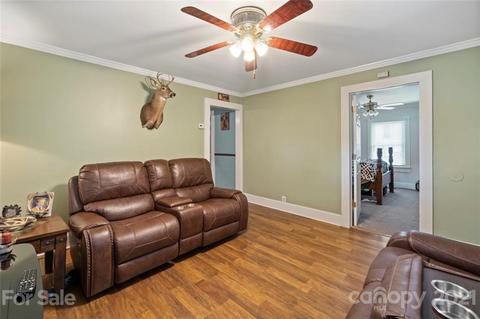 404 High St, Lowell, NC 28098 photo 6