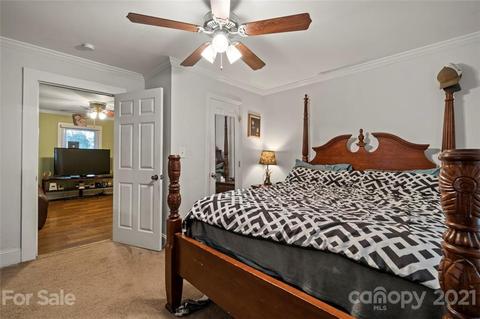 404 High St, Lowell, NC 28098 photo 16