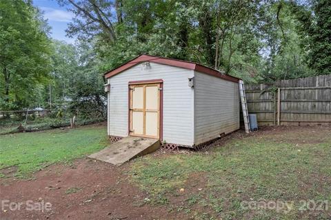 404 High St, Lowell, NC 28098 photo 24