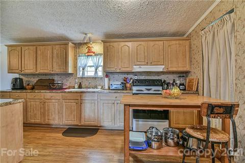 111 Persimmon Ln, Marshall, NC 28753 photo 15