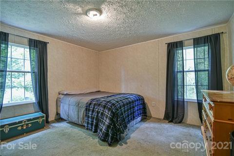 111 Persimmon Ln, Marshall, NC 28753 photo 27