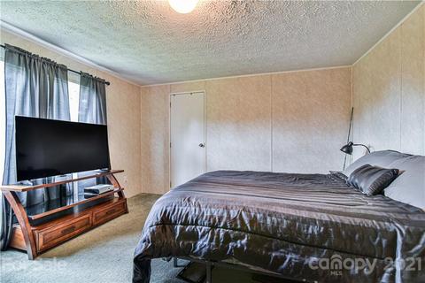 111 Persimmon Ln, Marshall, NC 28753 photo 25