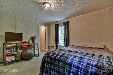 111 Persimmon Ln, Marshall, NC 28753 photo 28