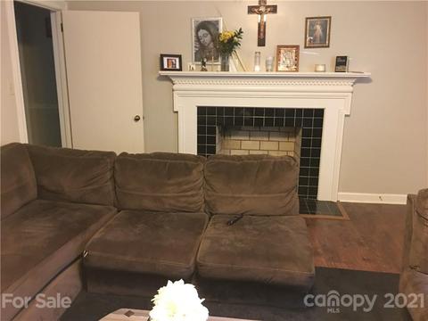 125 Pearson Dr, Morganton, NC 28655 photo 9