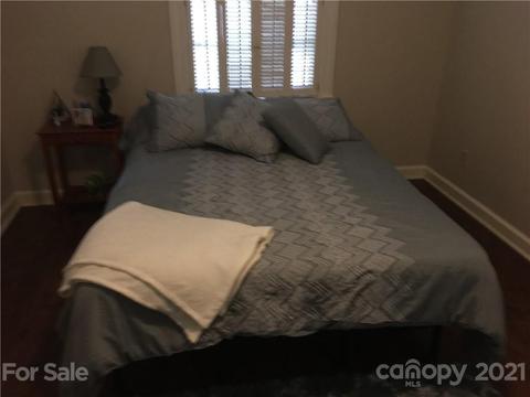 125 Pearson Dr, Morganton, NC 28655 photo 2