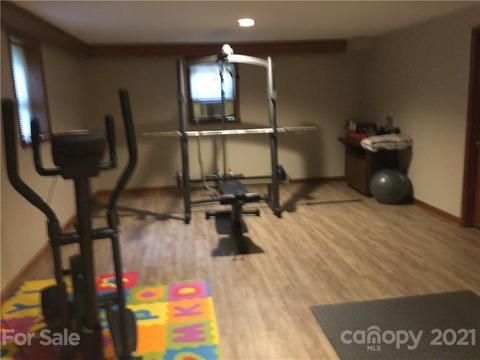 125 Pearson Dr, Morganton, NC 28655 photo 6