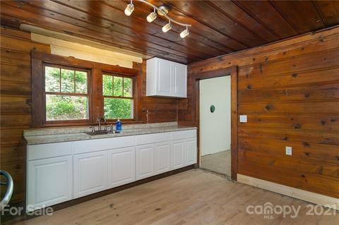 77 Buds Dr, Clyde, NC 28721 photo 20