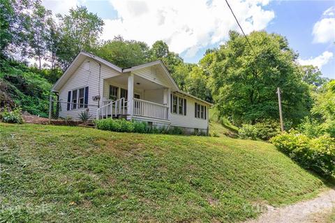 77 Buds Dr, Clyde, NC 28721 photo 4