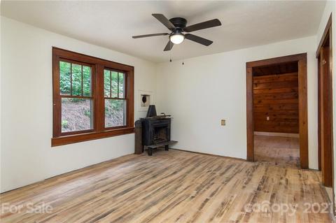 77 Buds Dr, Clyde, NC 28721 photo 15