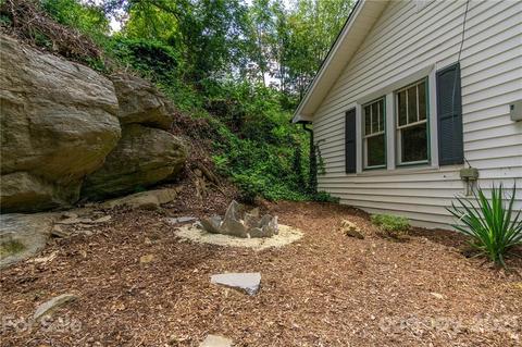 77 Buds Dr, Clyde, NC 28721 photo 6