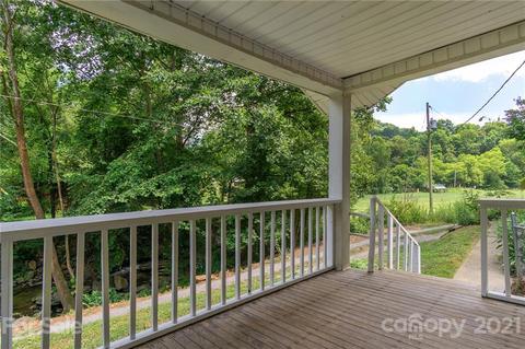 77 Buds Dr, Clyde, NC 28721 photo 9