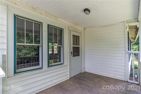 77 Buds Dr, Clyde, NC 28721 photo 8