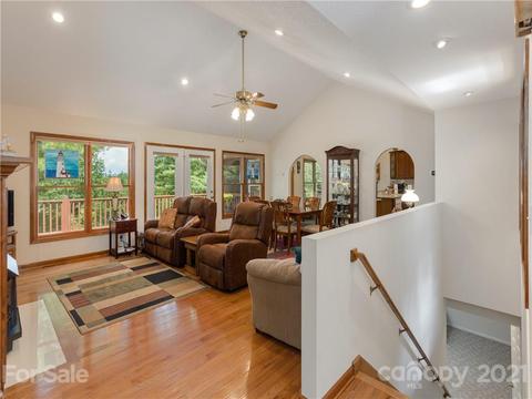 5 Wallington Ct, Flat Rock, NC 28731 photo 8