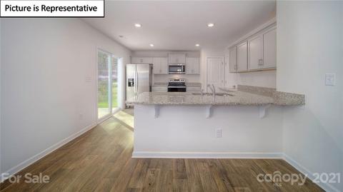 424 Bennington Dr, Stanley, NC 28164 photo 4