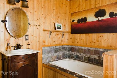 243 James St, Clyde, NC 28721 photo 12