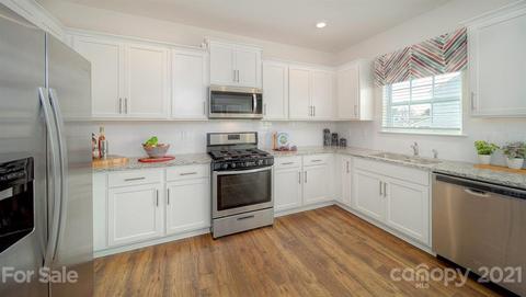 239 Final Stretch Ln, Clover, SC 29710 photo 12