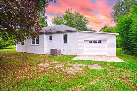 609 E 12th St, Kannapolis, NC 28083 photo 4