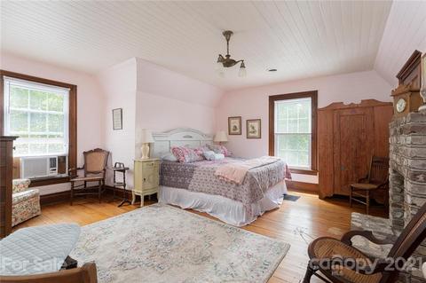 85 Coates St, Saluda, NC 28773 photo 21