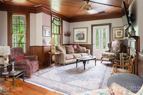 85 Coates St, Saluda, NC 28773 photo 9