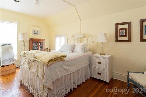 85 Coates St, Saluda, NC 28773 photo 24