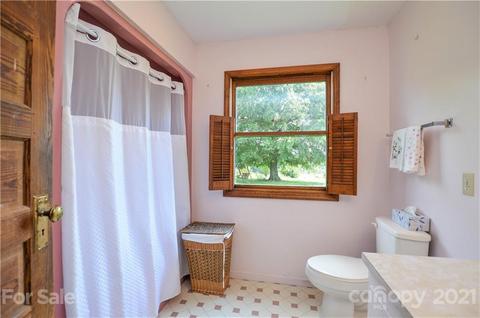 601 N Meadow Rd, Harmony, NC 28634 photo 18