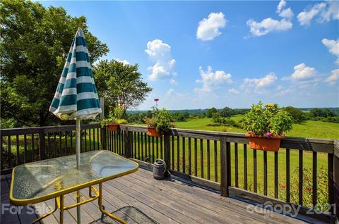 601 N Meadow Rd, Harmony, NC 28634 photo 10